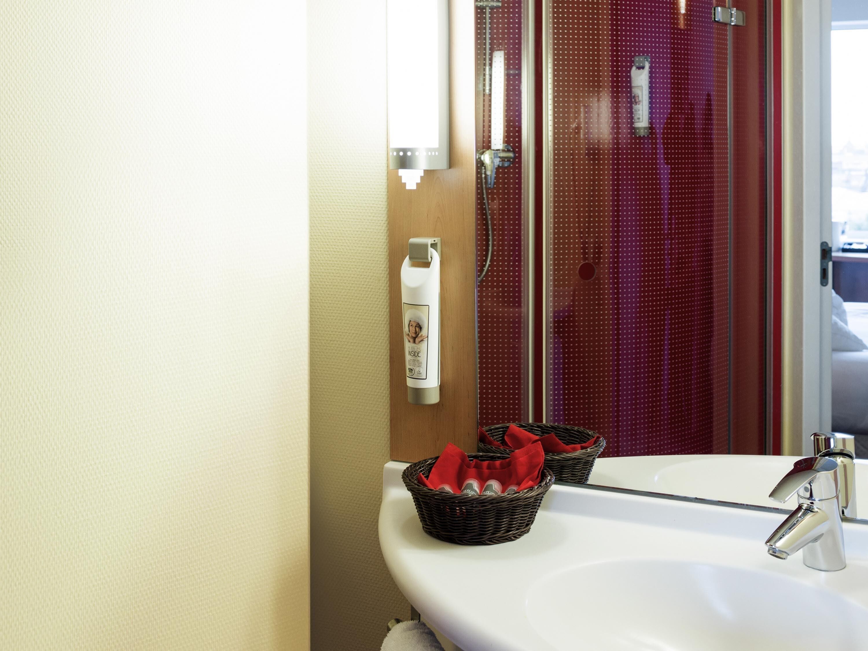 Premium Room, 1 Double Bed, City View | In-room safe, desk, soundproofing, iron/ironing board