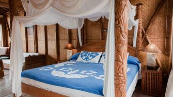 Absolute Beachfront Bungalow | 1 bedroom, premium bedding, Select Comfort beds, in-room safe