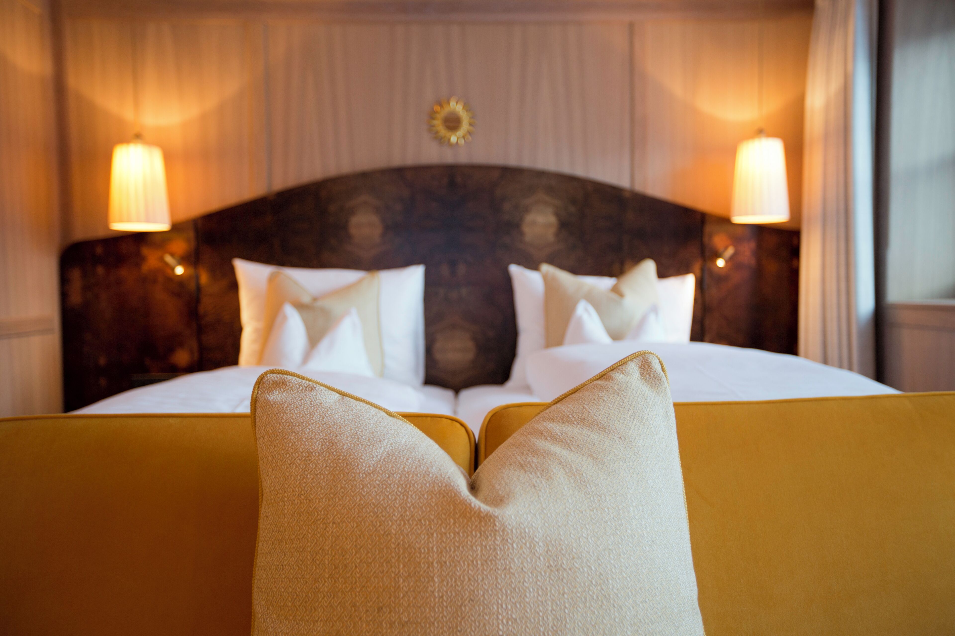 Ropa de cama hipoalergénica y minibar 