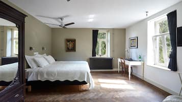 Executive Double Room | Egyptian cotton sheets, premium bedding, individually decorated
