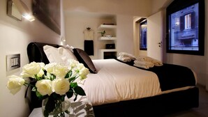 Ảnh chưa phân loại, 2 trong số 33 ảnh, nút