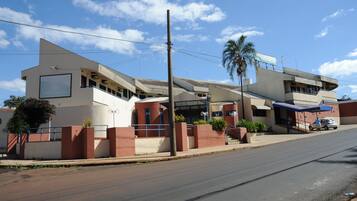 Fachada da propriedade