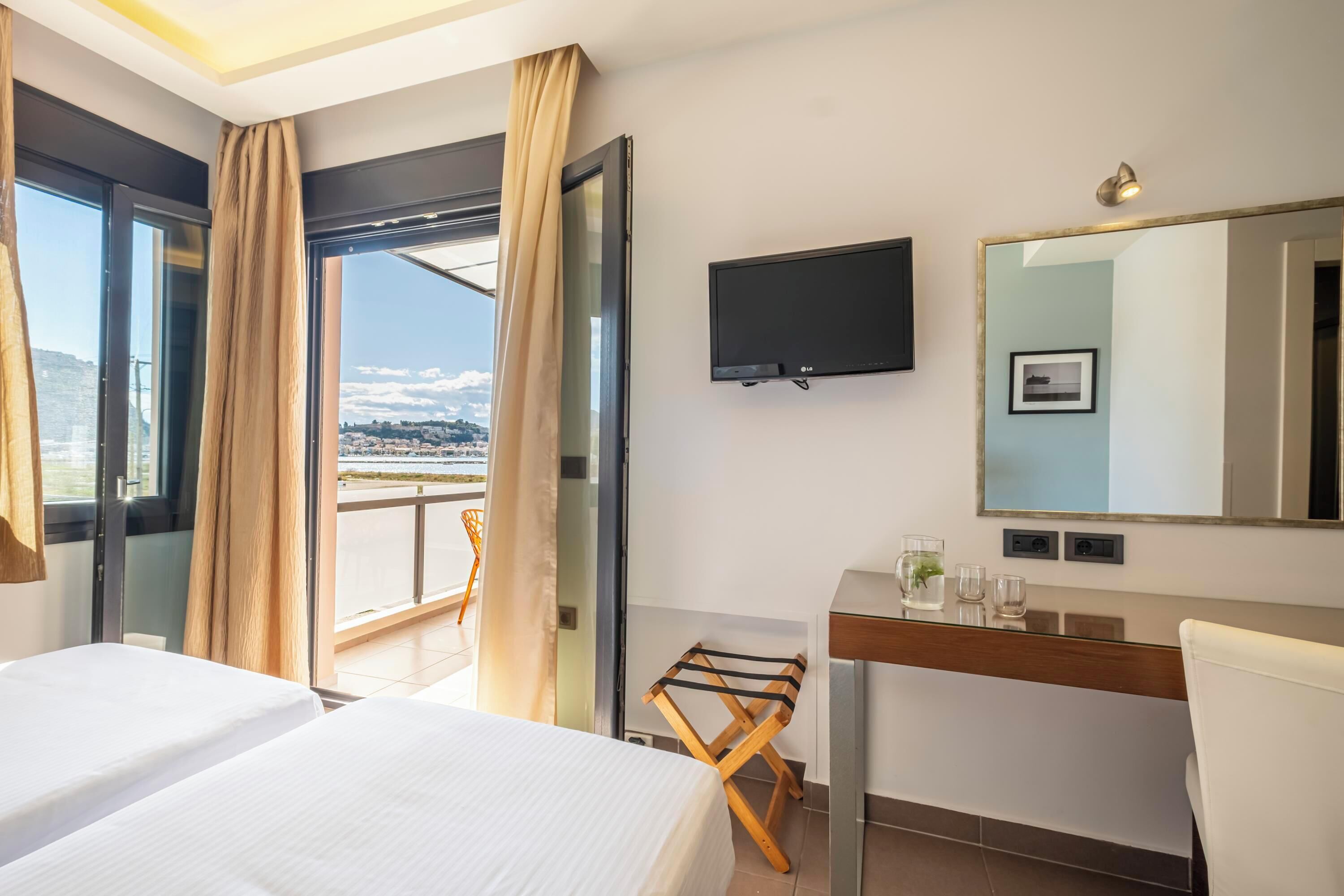 superior twin room with old town and sea view 25m² | premium bedding, pillow-top beds, in-room safe, individually decorated