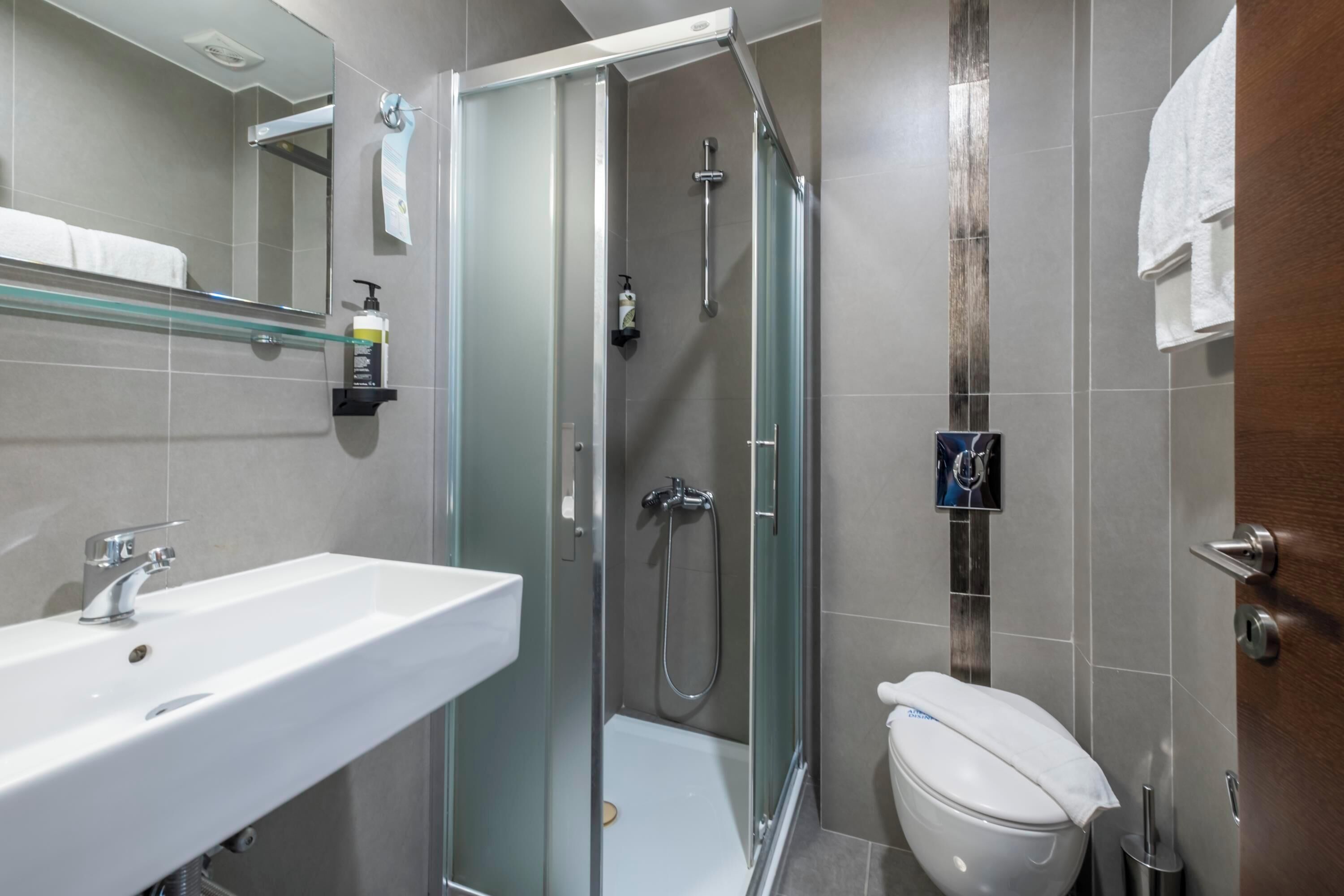 shower, rainfall showerhead, eco-friendly toiletries, hair dryer