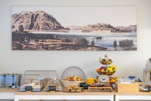 Gratis morgenmadsbuffet hver dag