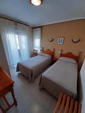 Wi-Fi de cortesia, roupa de cama