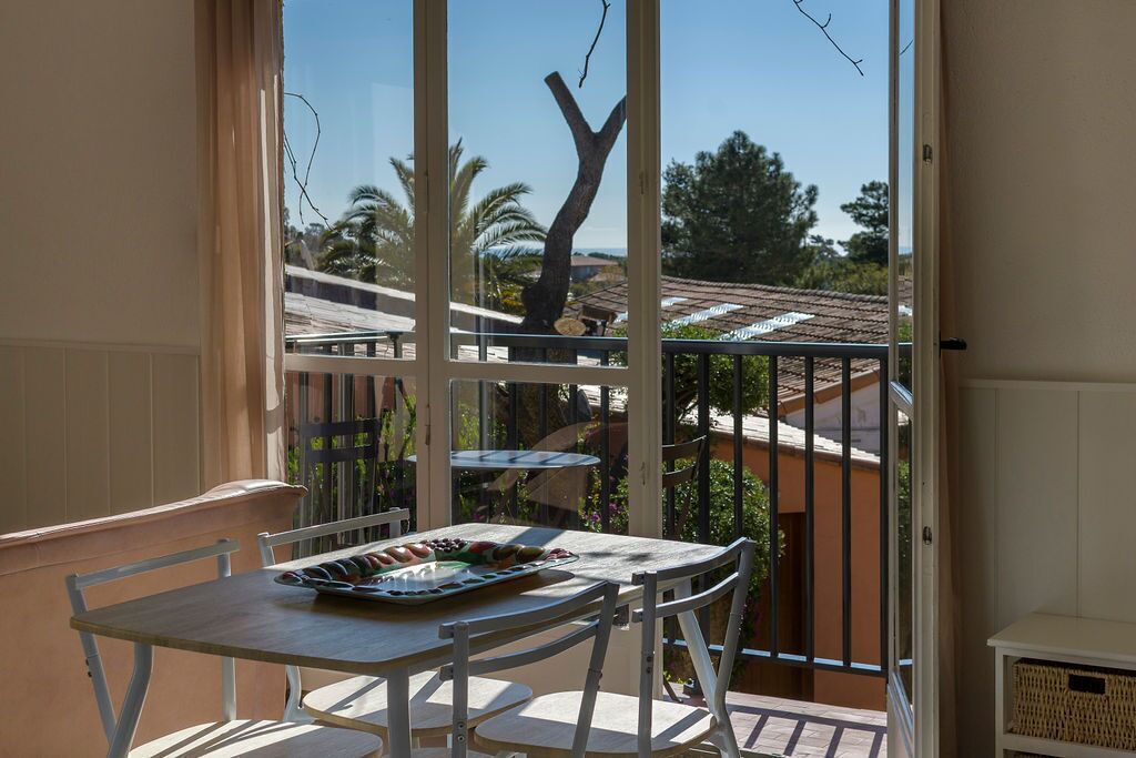 superior studio | in-room safe, individually furnished, iron/ironing board