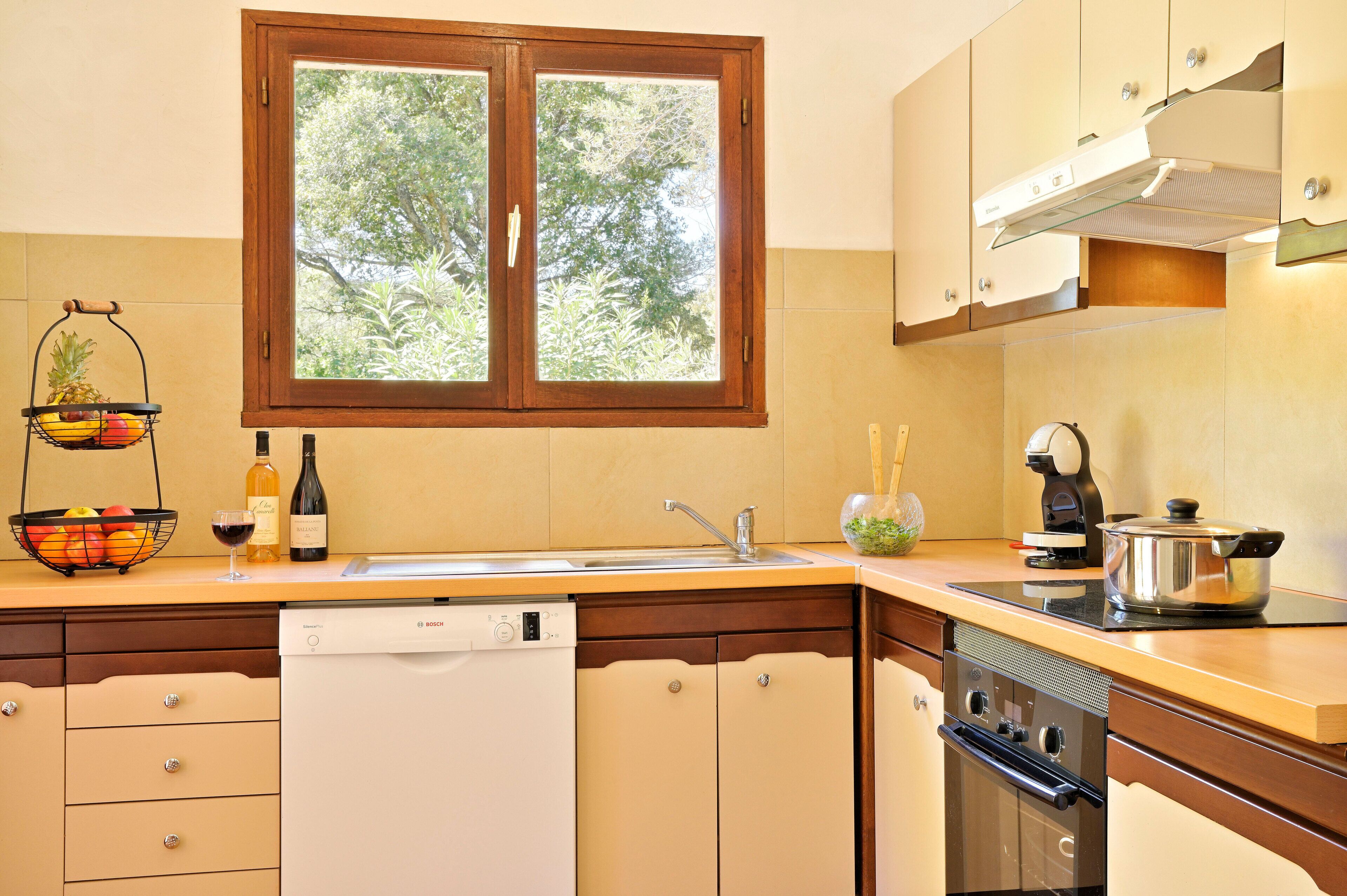 superior villa, 2 bedrooms, private pool | private kitchen | full-sized fridge, microwave, oven, stovetop