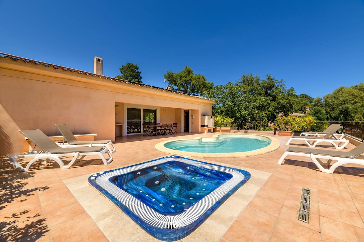 Luxe villa, 4 slaapkamers, privézwembad | Terras