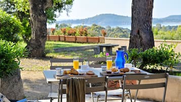 Studio Superior | Teras/patio
