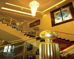 Staircase - Zamzam Towers Hotel (Amman)