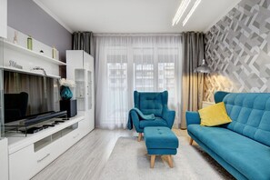 Living area | 70-cm flat-screen TV with cable channels, TV - Vision Aparthotel (Budapest)