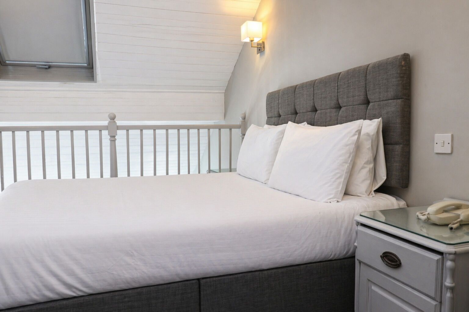 Superior Suite, 1 Bedroom, Mezzanine | Desk, iron/ironing board, free WiFi, bed sheets