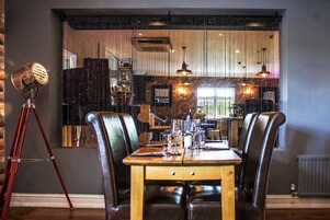 Her gün ücretsiz kontinental kahvaltı