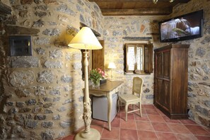 Classic Double Room, 1 Queen Bed, Terrace | Egyptian cotton sheets, minibar, in-room safe, blackout drapes - Citta dei Nicliani (East Mani)