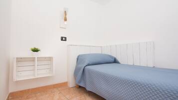 Basic Quadruple Room, Ensuite