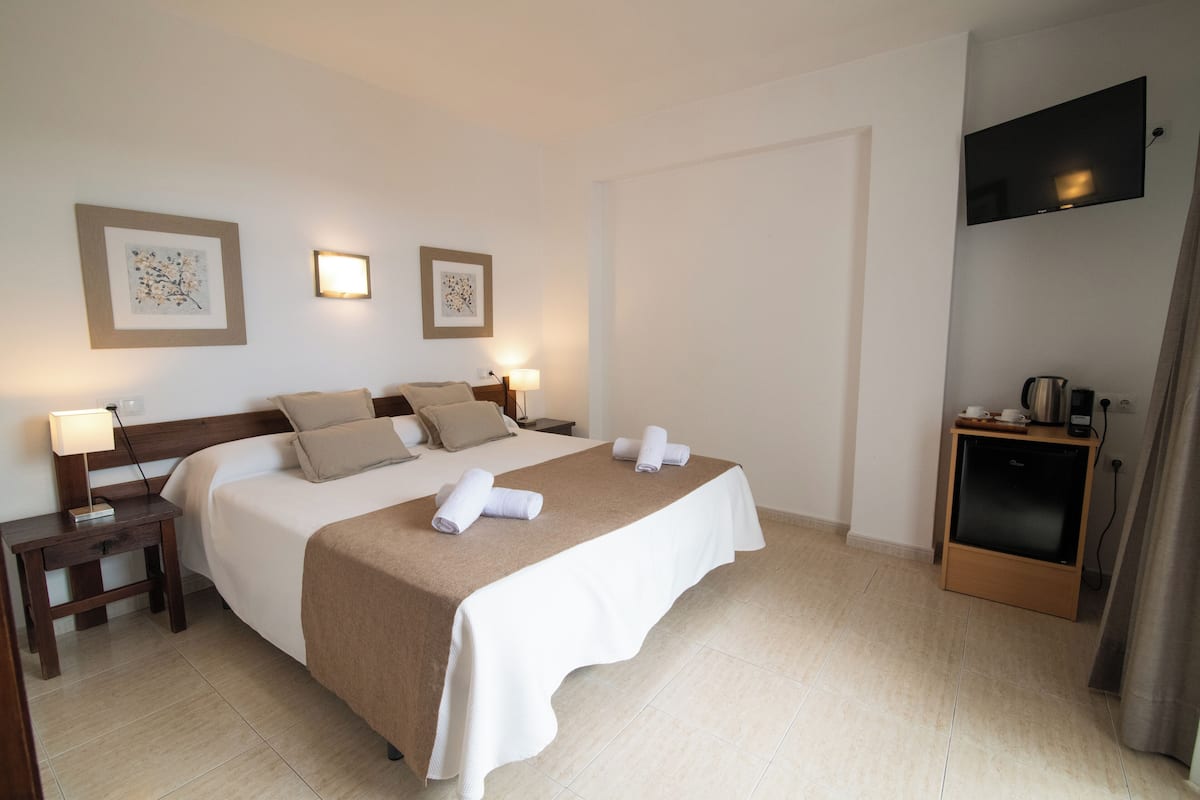 Chambre Double Supérieure, 1 grand lit, balcon