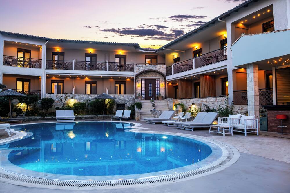 Stamos Hotel