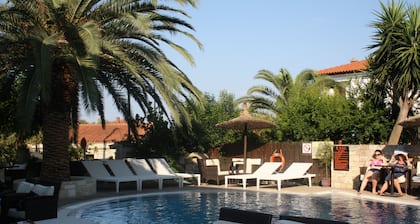 Stamos Hotel