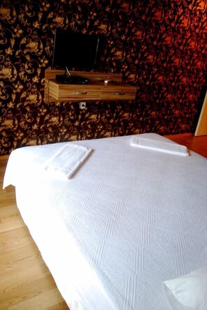 غرفة عادية | أسرّة أطفال/رضّع (مجانًا) وأسرّة قابلة للطي وواي فاي مجانًا