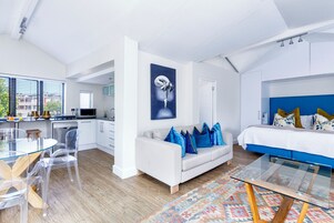 Premium bedding, minibar, in-room safe, desk