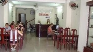 Breakfast area - Lam Bao Long Hotel (Hue)