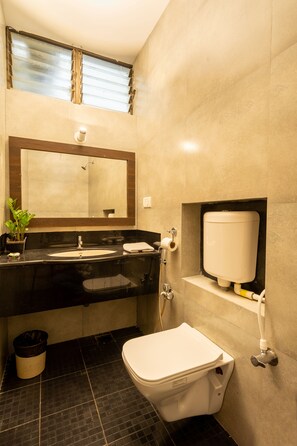 Chambre Deluxe, 1 lit double | Salle de bain