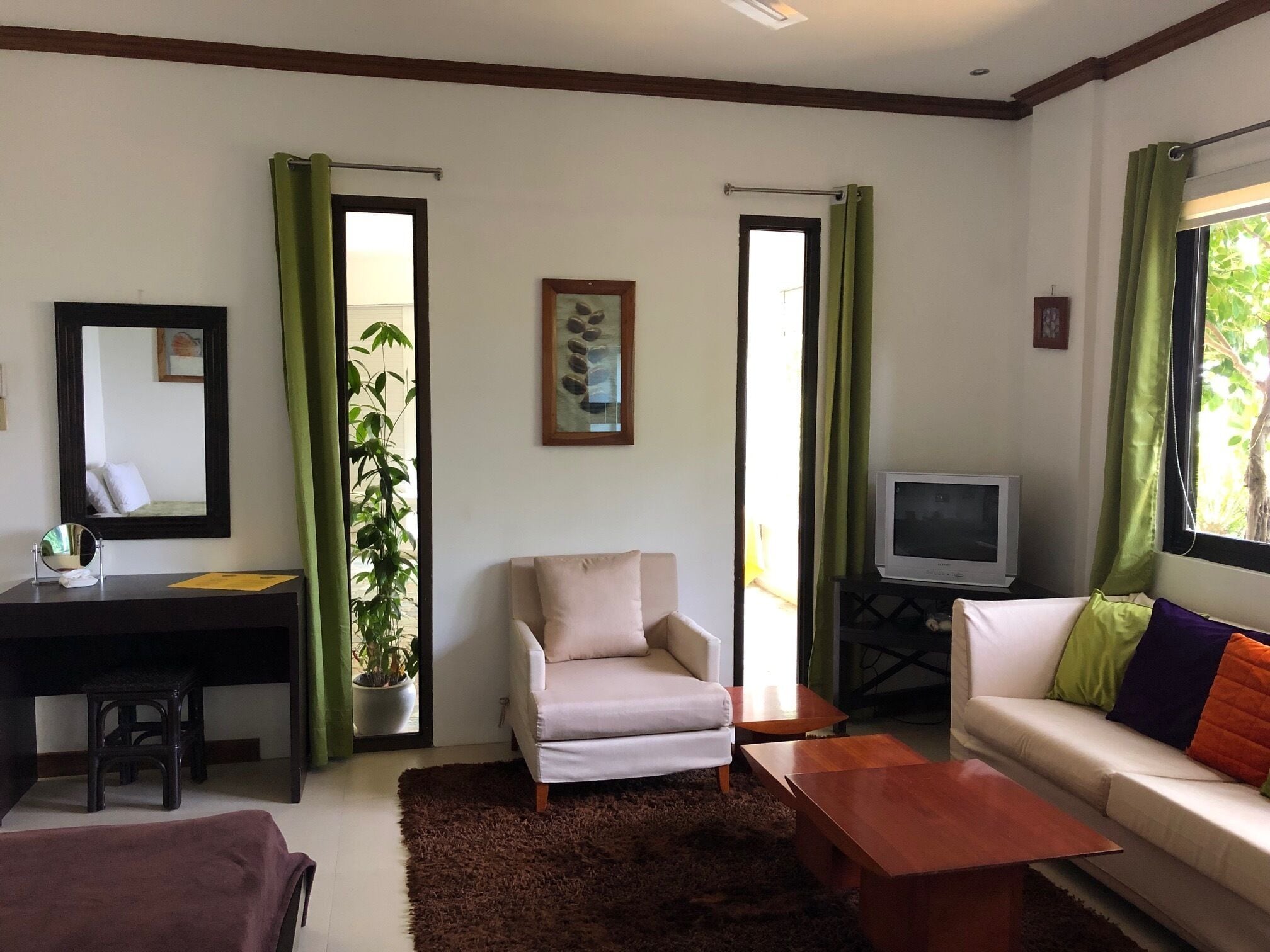 classic room, partial ocean view | 1 bedroom, individually decorated, individually furnished