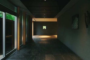 Nội thất lối vào