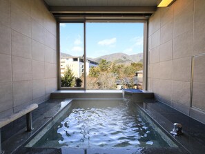 Standard Twin Room, Non Smoking | Bathroom | Separate tub and shower, hair dryer, bathrobes, slippers