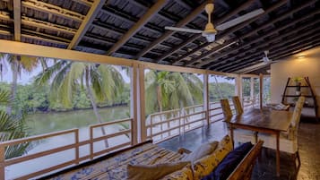 Villa, 7 Bedrooms | Living area | 32-inch LCD TV with cable channels, TV