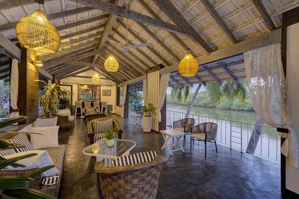 Bar (en la propiedad)