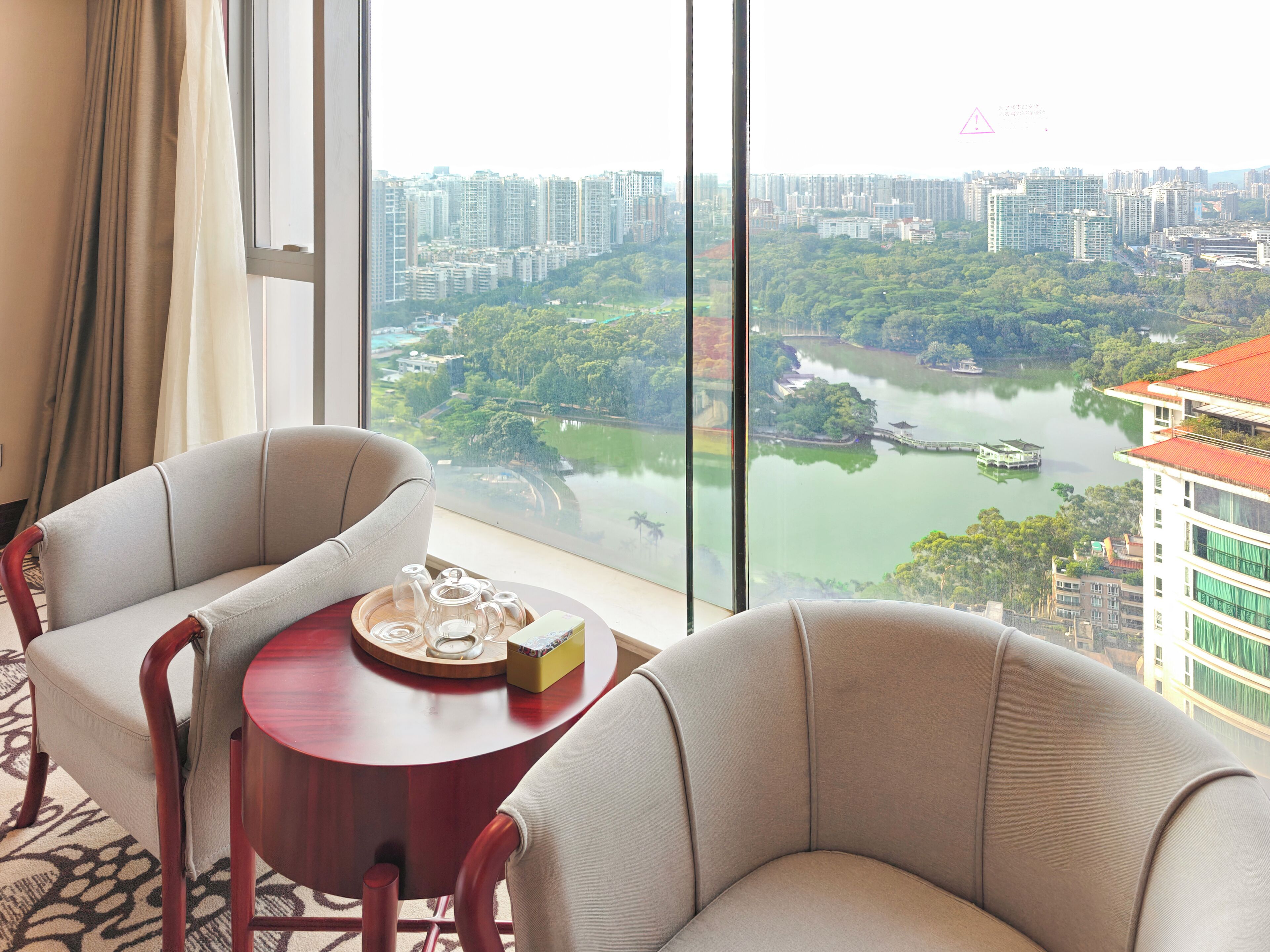 Deluxe Garden View  King Bed Room | Down comforters, pillowtop beds, minibar, in-room safe