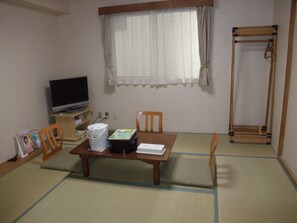 Traditional Japanese Style Room, Non Smoking | Down comforters, in-room safe, desk, blackout drapes - Hotel Tateshina (Tokyo)