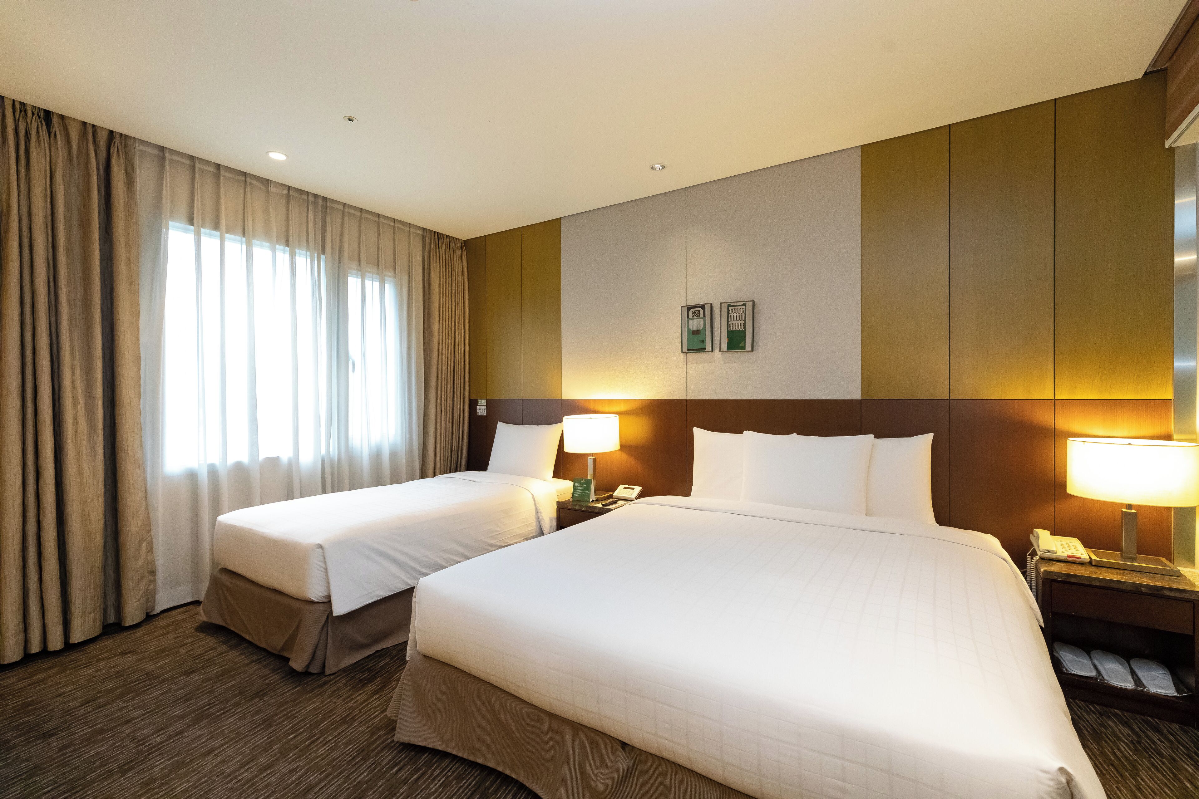 family room | in-room safe, desk, laptop workspace, blackout curtains