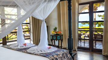 Double Room, Ocean View | Premium bedding, minibar, in-room safe, desk