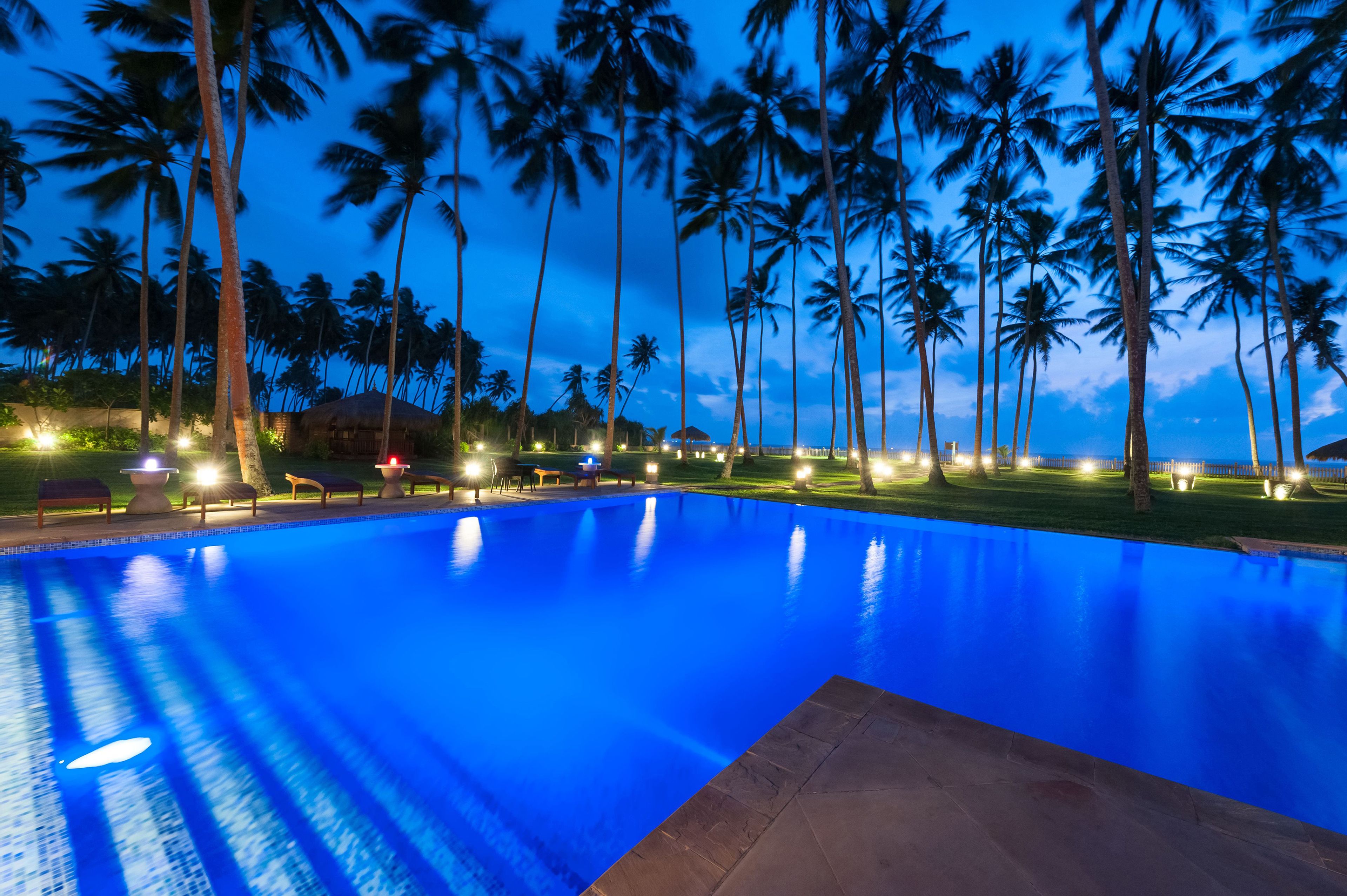 Außenpool, geöffnet von 07:30 Uhr bis 18:30 Uhr, Liegestühle