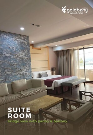 Premium bedding, down comforters, memory foam beds, minibar - Goldberry Suites & Hotel Mactan (Lapu-Lapu)