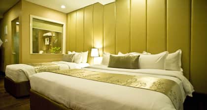 Goldberry Suites & Hotel Mactan