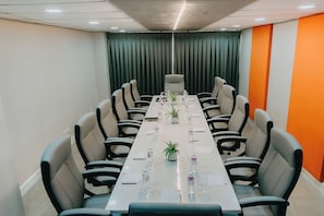 Meeting facility - Goldberry Suites & Hotel Mactan (Lapu-Lapu)