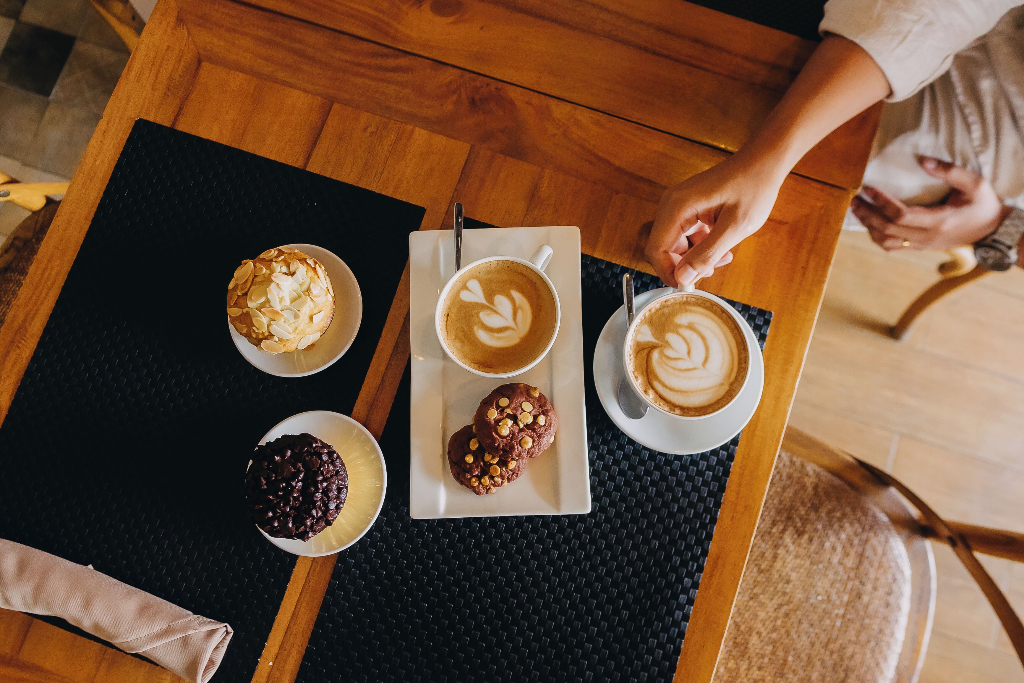 breakfast, lunch, dinner served; fusion cuisine