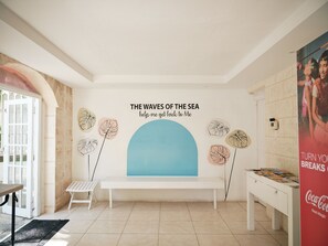 Reception - Ocean Spray Apartments (Inch Marlowe)