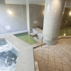 Sauna, Thermalbad/Mineralquelle, Körperbehandlungen, Massageanwendungen