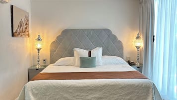 Habitación estándar, 1 cama King size | Ropa de cama de alta calidad, edredón, camas con pillow-top y minibar