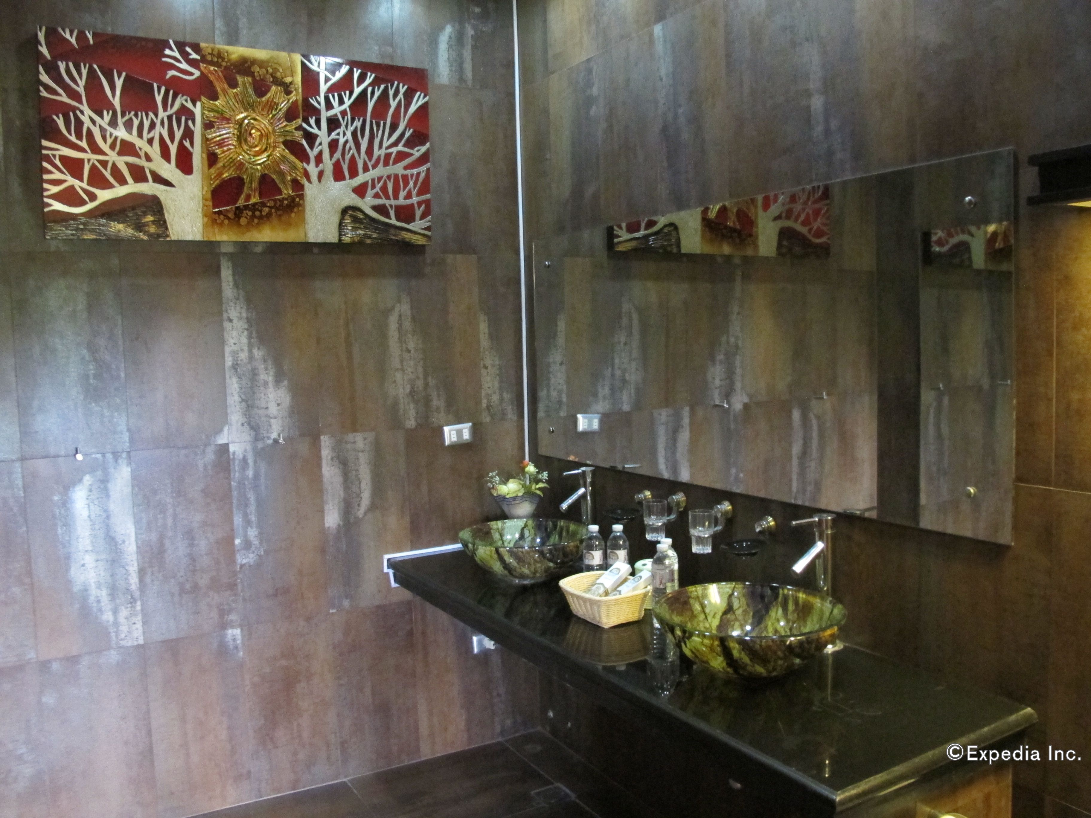 presidential suite, 1 king bed | bathroom sink