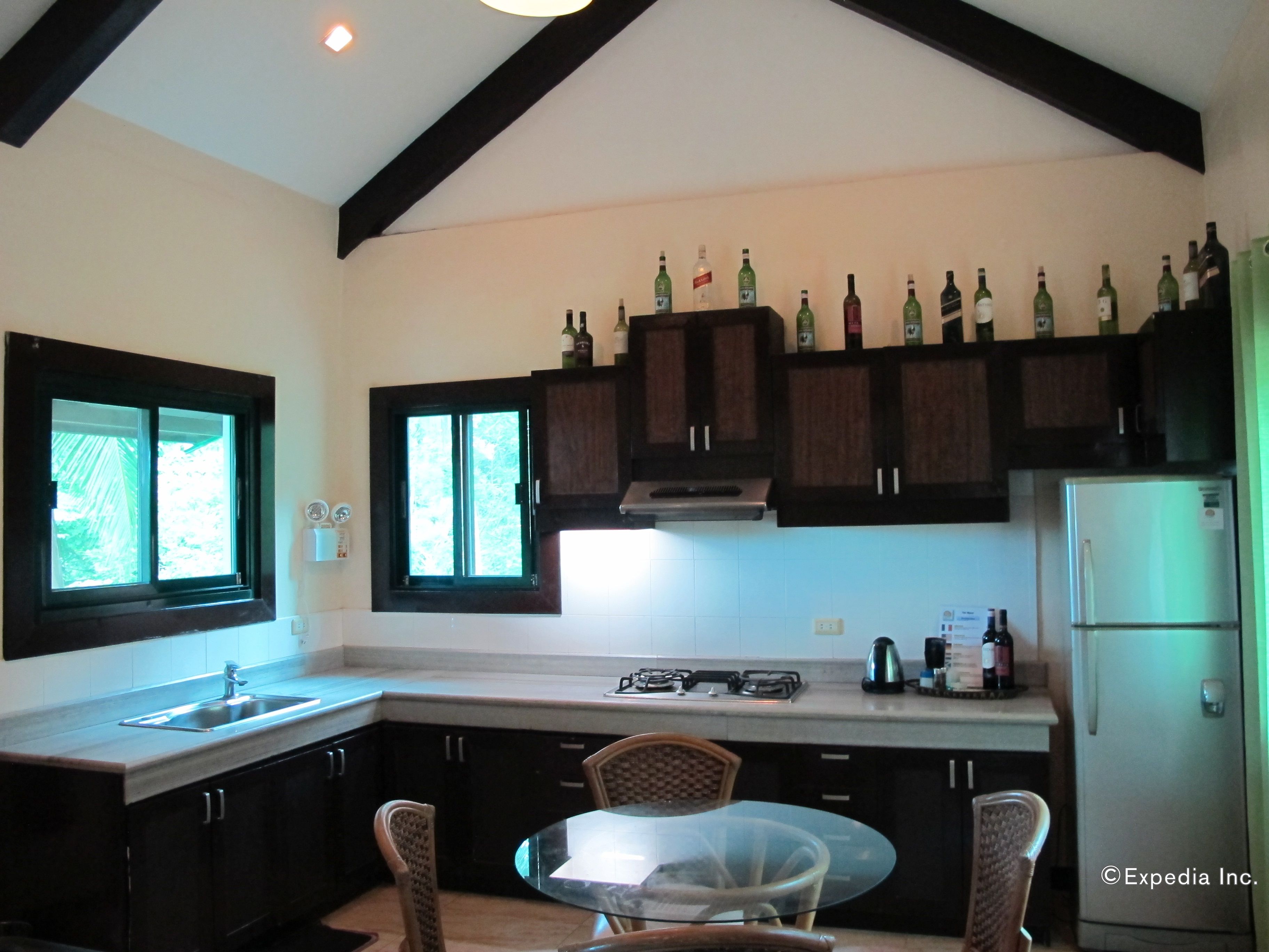 ocean garden house | private kitchenette | fridge