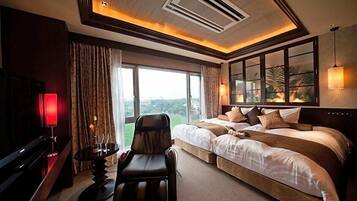 In-room safe, desk, soundproofing, iron/ironing board