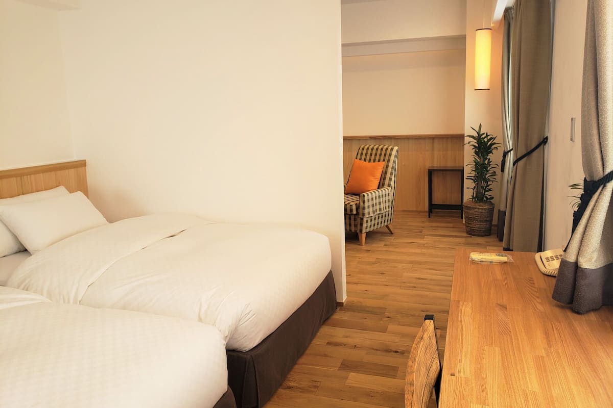 Superior-Zweibettzimmer, Nichtraucher | Daunenbettdecken, Schreibtisch, Verdunkelungsvorhänge