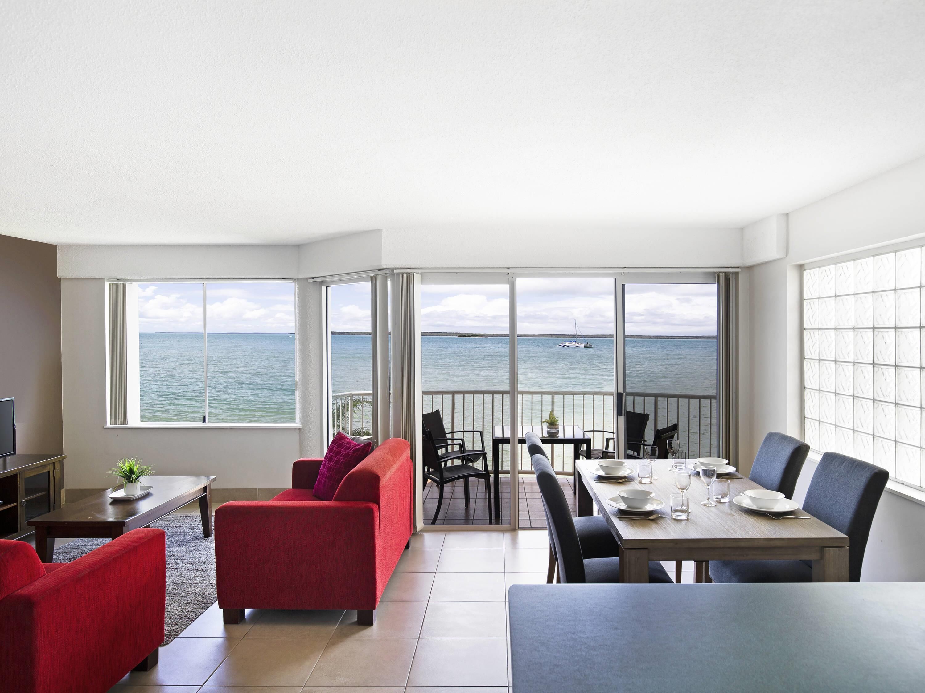 Iron/ironing board, cots/infant beds, bed sheets