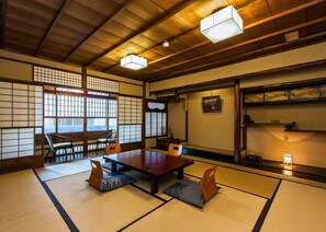 Traditional-Zimmer (Superior Japanese, 35sqm -Ki-)